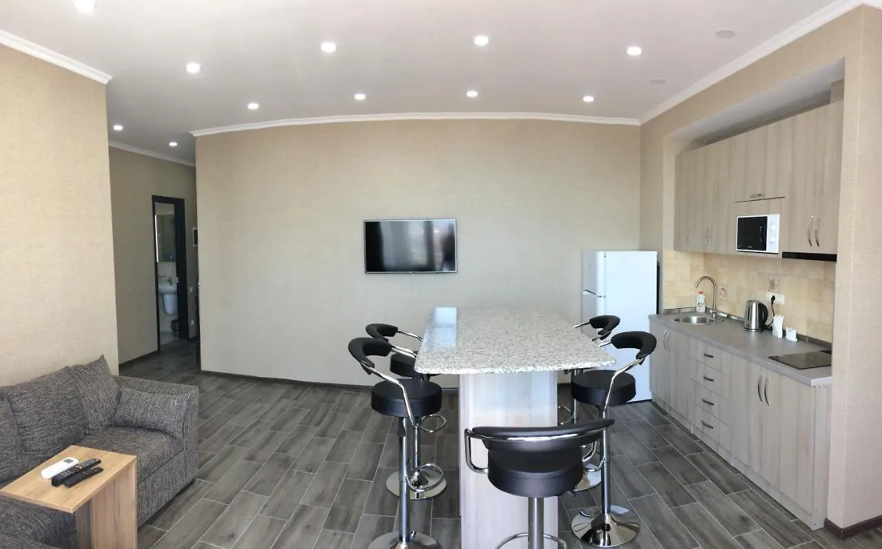 Deluxe Apartments On First Line Батуми