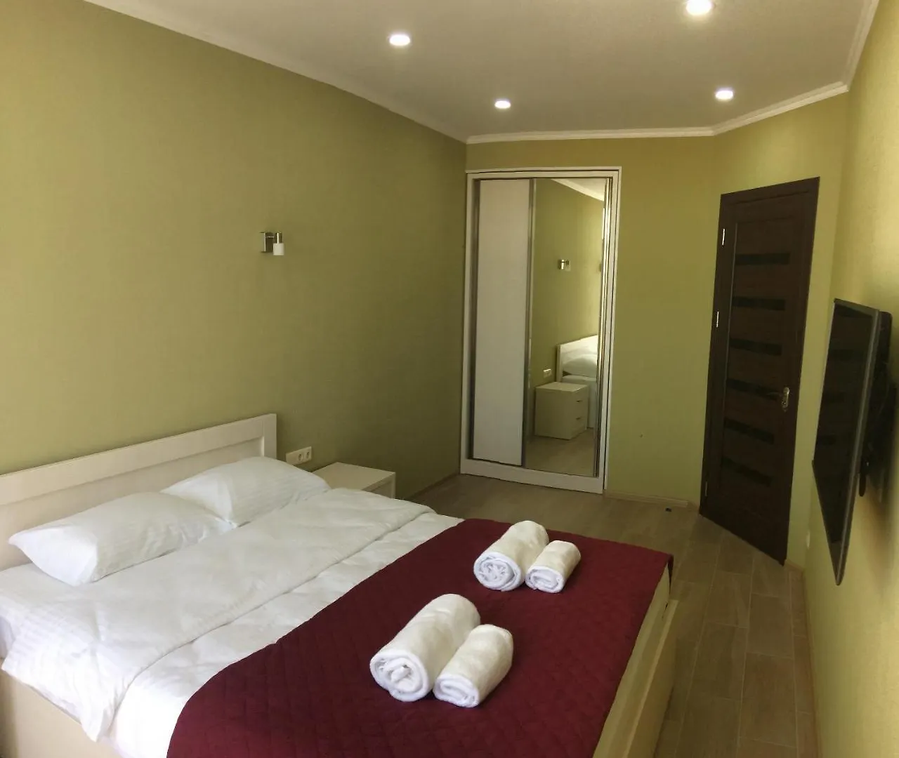 Deluxe Apartments On First Line Батуми