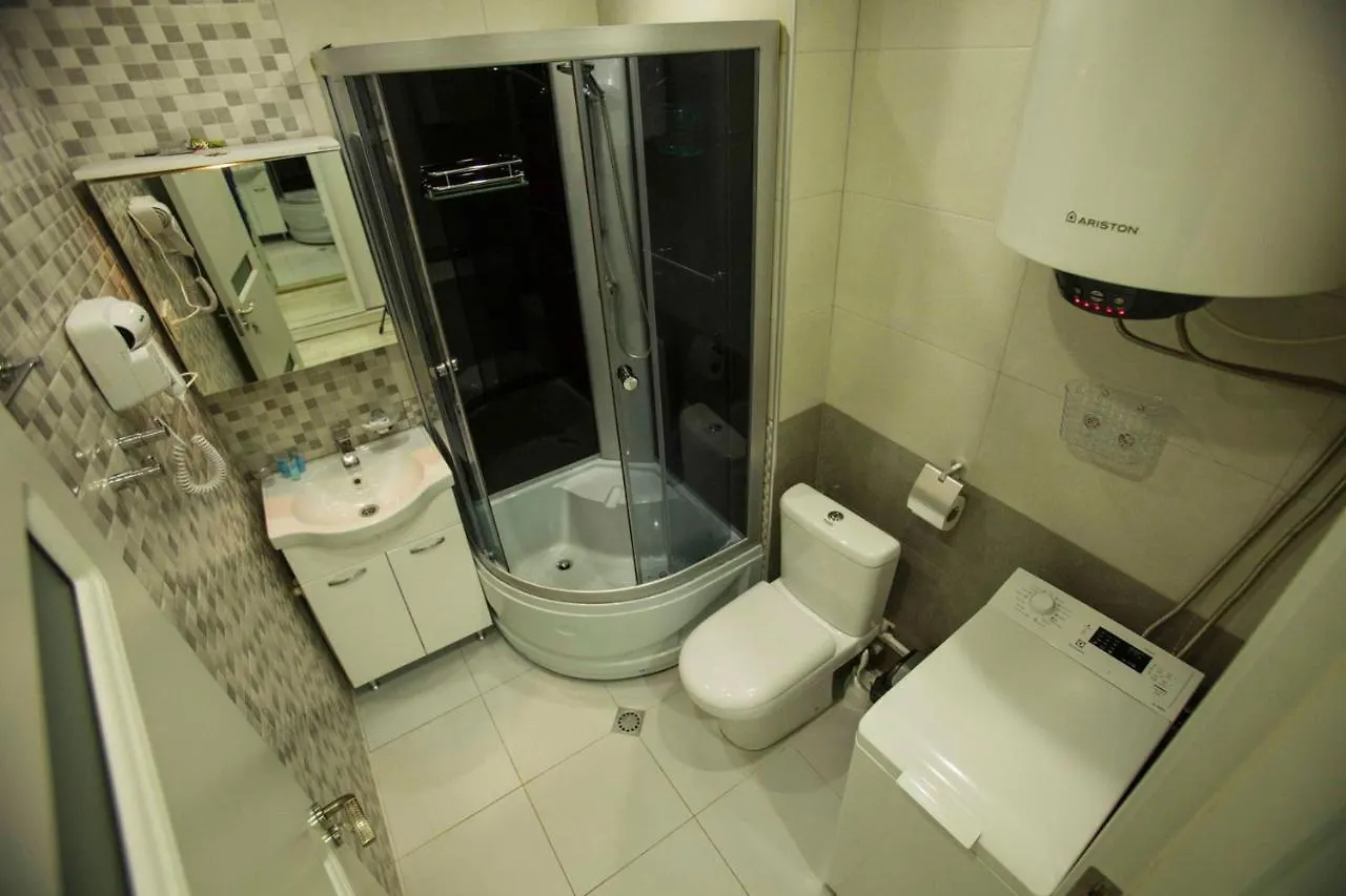 Deluxe Apartments On First Line Батуми