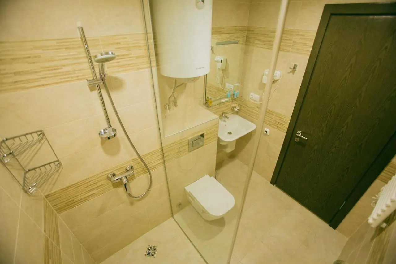 Deluxe Apartments On First Line Батуми