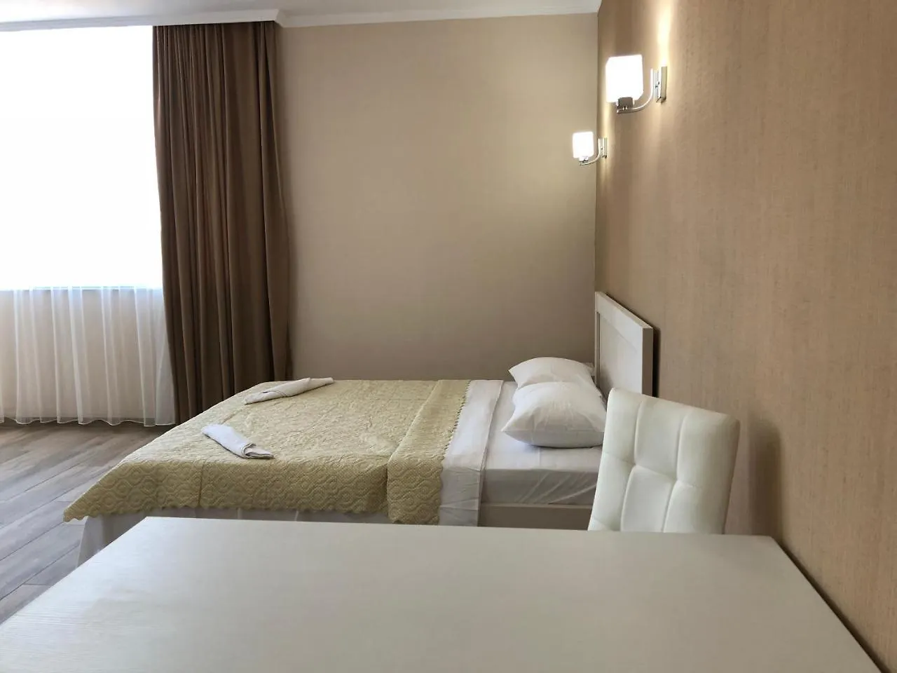 Deluxe Apartments On First Line Батуми
