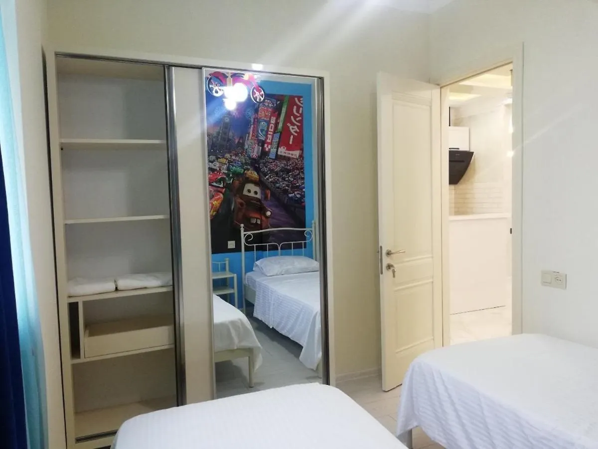 Deluxe Apartments On First Line バトゥーミ